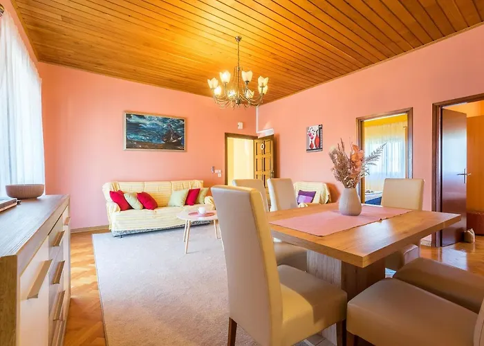 Juracak Apartment