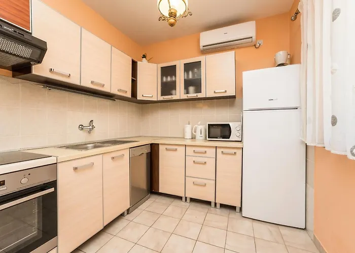 Apartment Juracak Nin