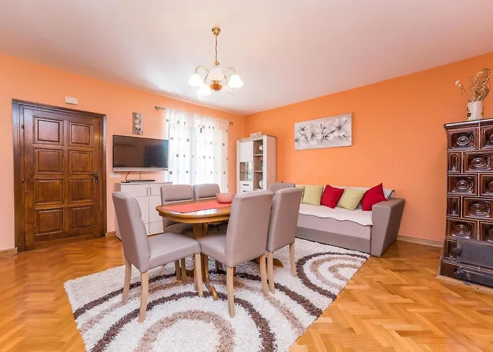 Apartment Juracak *