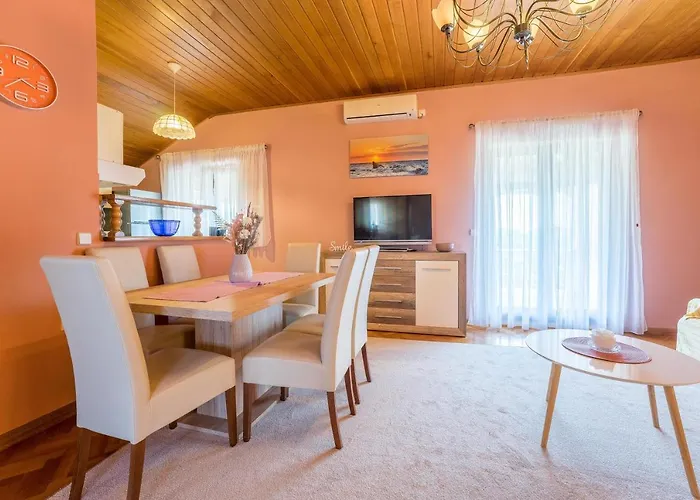 Juracak Apartment