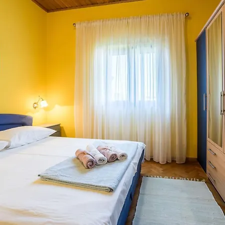 Apartment Juracak Nin