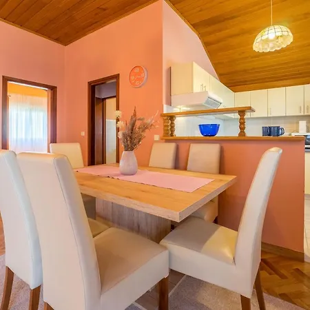 Juracak Apartment Nin