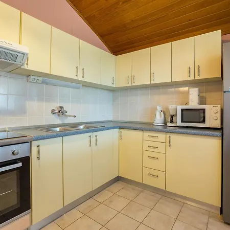 Apartment Juracak *