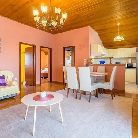Apartment Juracak